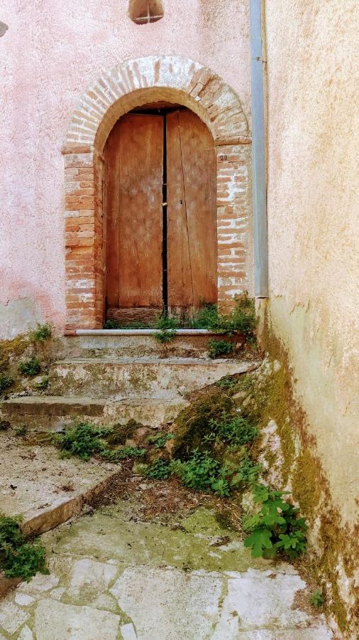 Le Origini Casa In Borgo Tipico Lucano Trivigno Exterior foto