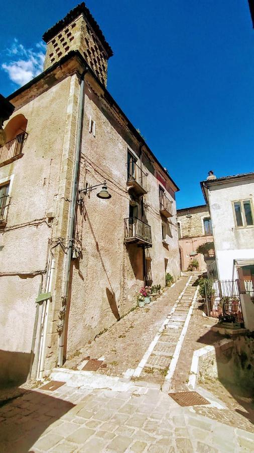 Le Origini Casa In Borgo Tipico Lucano Trivigno Exterior foto